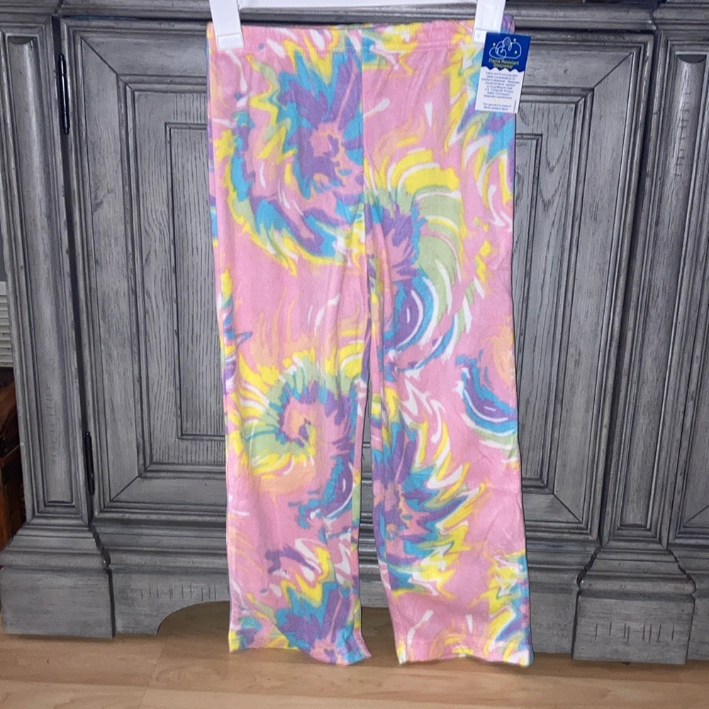 BRAND NEW GIRLS PAJAMA PANTS ONOY SIZE 7/8! NWT! SMOKE FREE HOME!